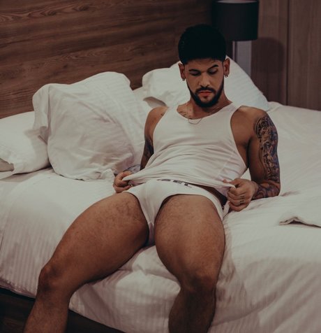 Petes Evans 独占ポルノスター 写真