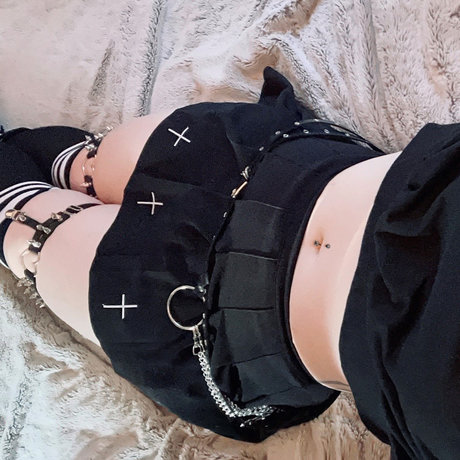 Pixie Riot 美しい女優 写真