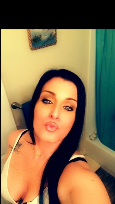 Crystal hill セックス女優 写真