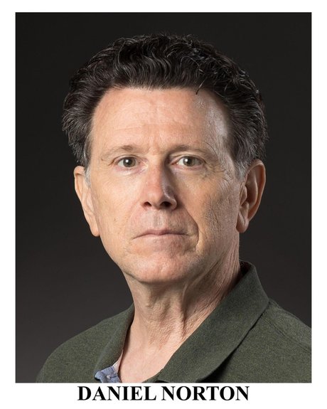 Daniel Norton スター 写真