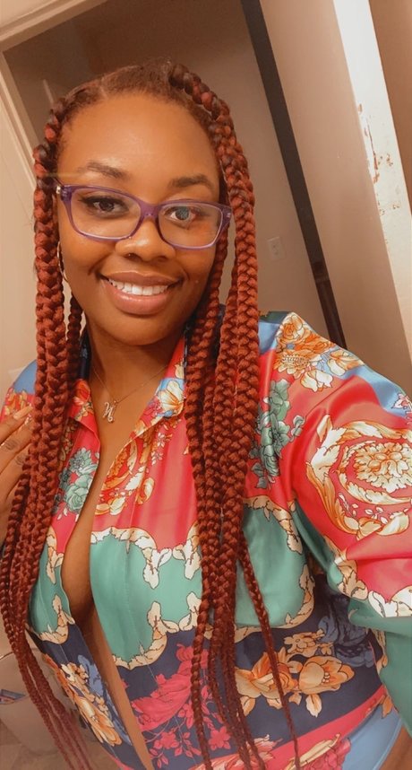 Ms PrettiFeet 無料のスター ギャラリー