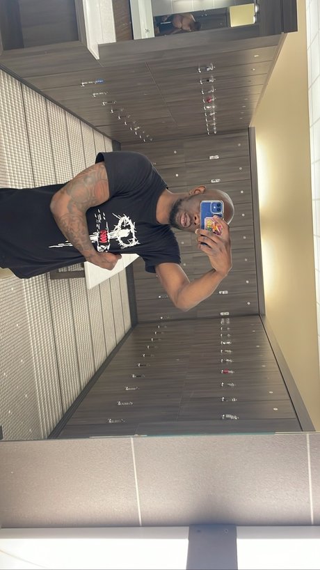 Yung Wesley_ ヌードモデル 写真