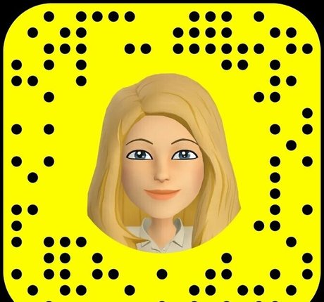 super sized peach ヌードのポルノスター 写真