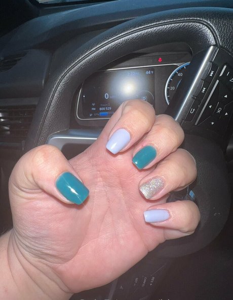 アジア人のタトゥー OnlyFans 美しいヌード 写真