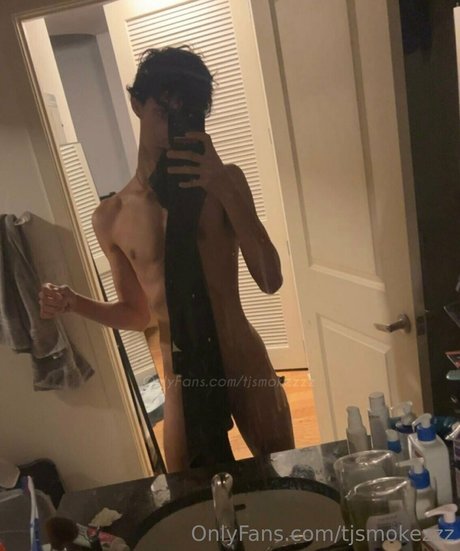 tjsmokezzz HDスター 画像