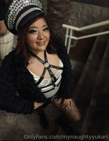 大きな黒いお尻のOnlyFans アートポルノ 写真