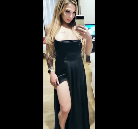 Gabriela Lori ホットなスター ギャラリー