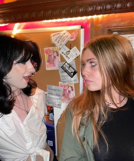 ニューハーフ 熟女 OnlyFans ホットセックス アーカイブ