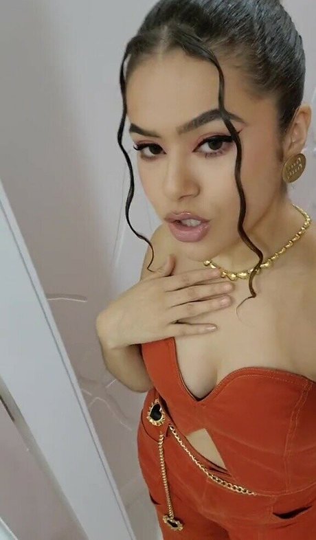 熟女ティーンOnlyFans ヌード アーカイブ