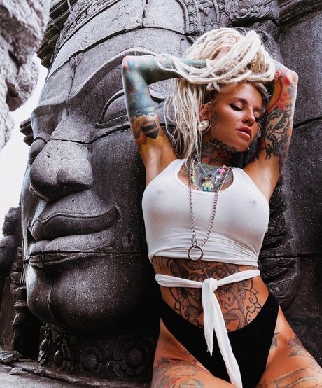 Bantikboy 裸のポルノスター 画像