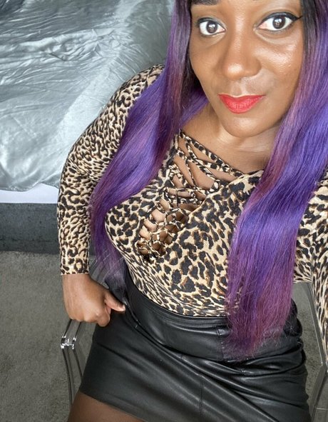 mslorraineldn ヌードモデル 画像