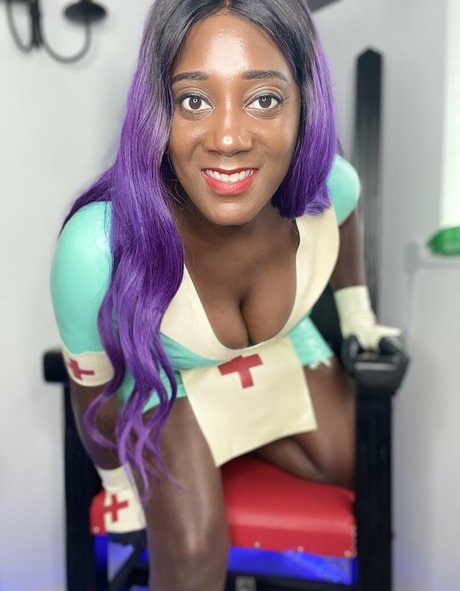 熟女ディルドOnlyFans 無料セクシー 画像