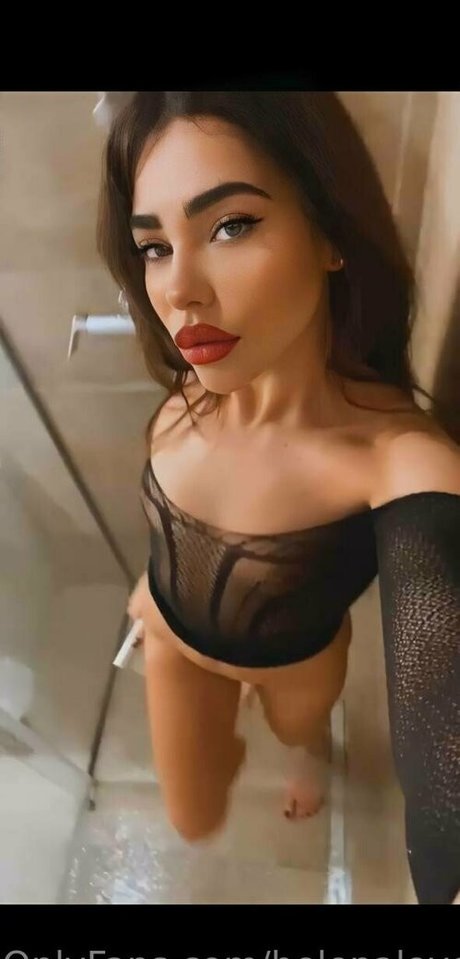 helenalovesyoux エロティックなスター 写真