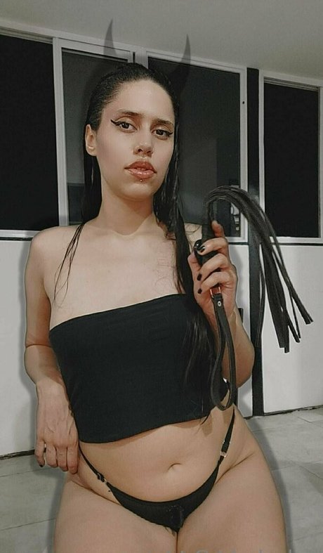 ティーンヌードOnlyFans 美しい裸 写真