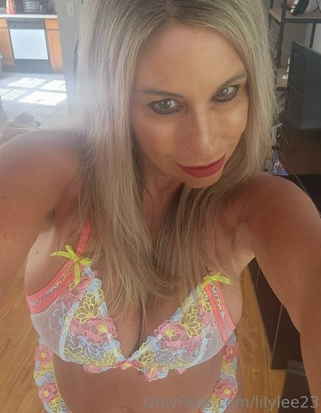 lilylee23 エロティックなスター 写真