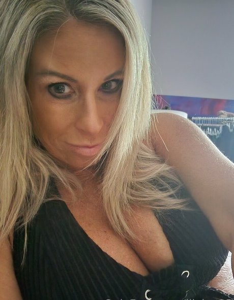 アジア人痴女OnlyFans ポルノグラフィック 写真