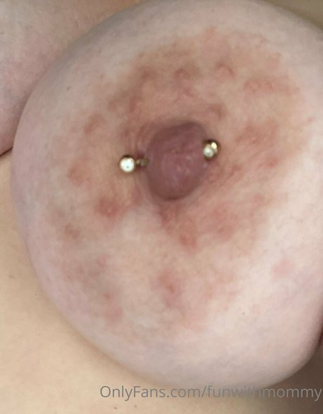 大きな乳首OnlyFans アートxxx 画像