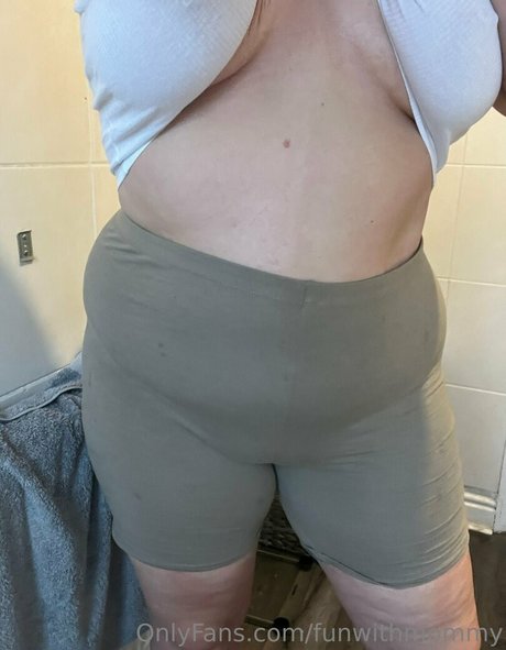 巨乳のマンコOnlyFans アート裸 ギャラリー