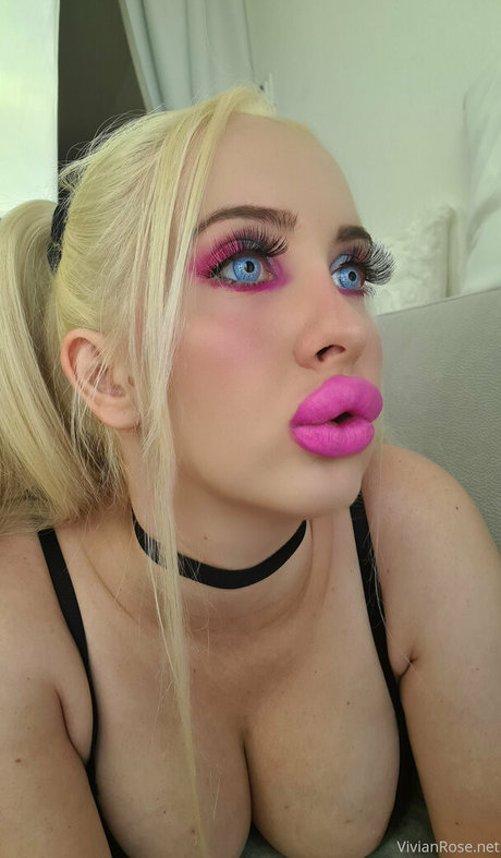 vivianrosefree ホットモデル 写真