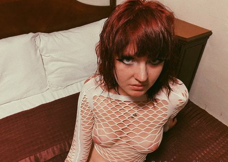 18歳のOnlyFans アダルト 写真