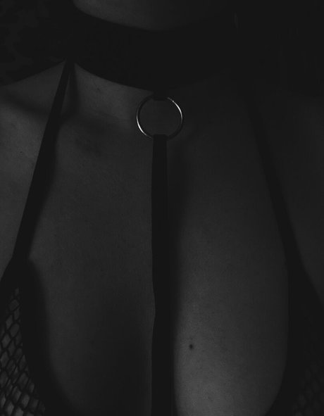 バイセクシャルカップルのOnlyFans ホットxxx 写真