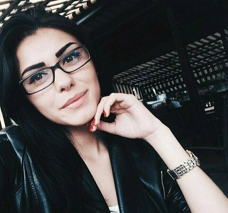 lindamisty エロティックなポルノスター 画像