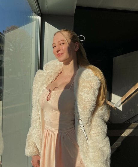 sophia ilysm ポルノスター 無料 写真