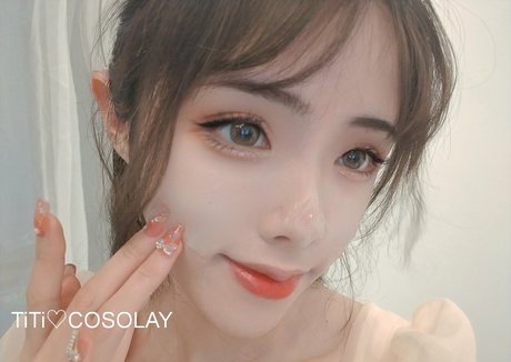 ティーンシーメールOnlyFans セックス 写真