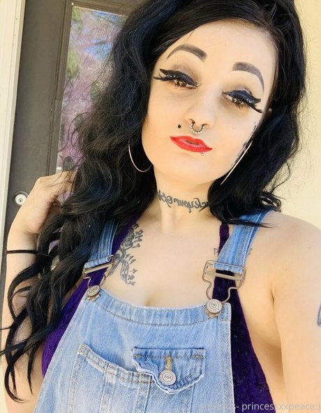 エモオンリーファン 無料セックス 写真