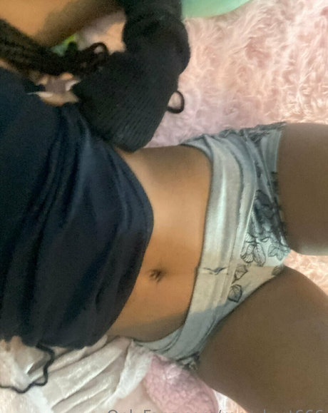 小さいチンポOnlyFans ポルノ 写真