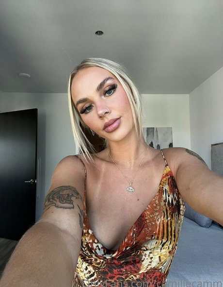 小柄で痩せたOnlyFans セクシー裸 画像