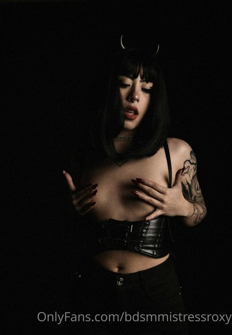 xxx アジアンオンリーファン 無料ポルノ 写真