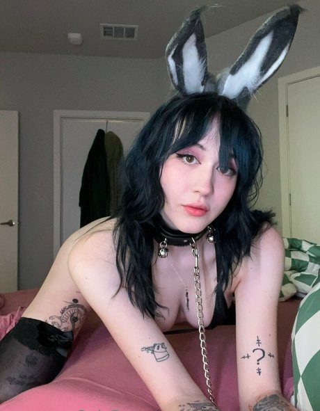 gray エロティックなモデル 写真