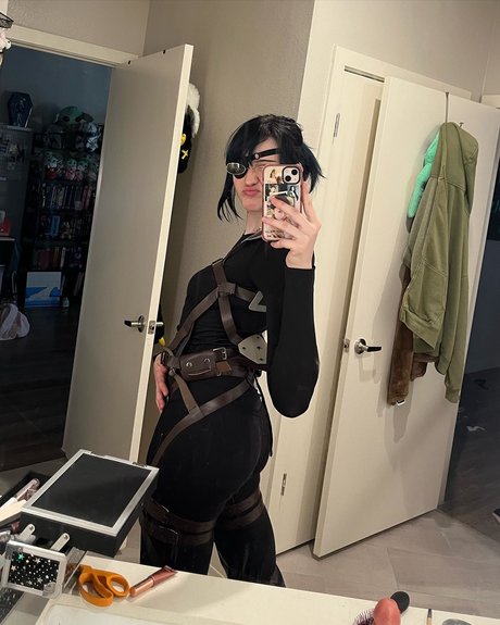 xxx アジアンオンリーファン セクシー 写真