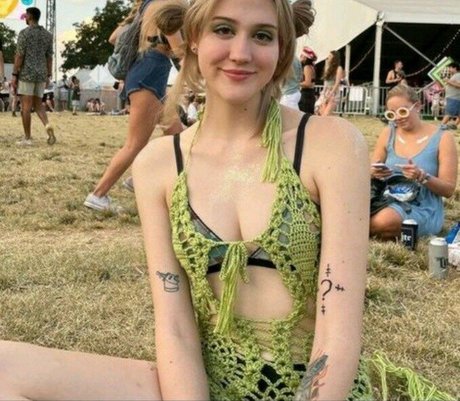 gray XXXモデル 写真