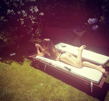 Miss Mikkaa 無料スター 写真