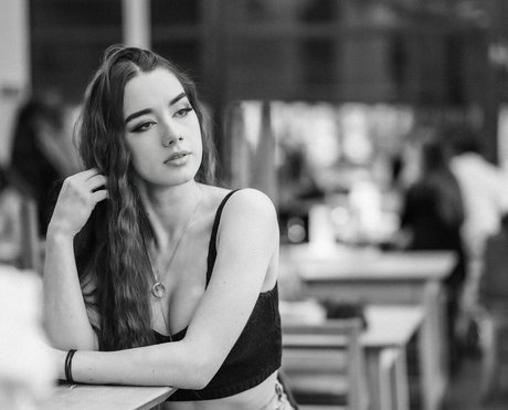 Miss Mikkaa ヌードモデル 画像