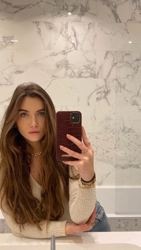 女子高生OnlyFans ポルノ 写真