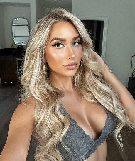 ゲイのラフなOnlyFans アートポルノ アーカイブ