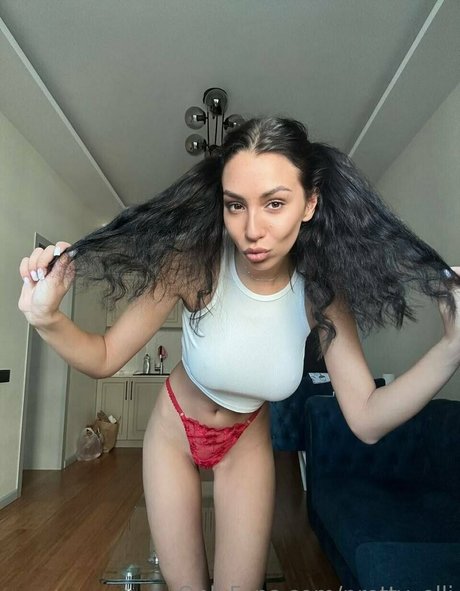 pretty elli 独占女優 ギャラリー