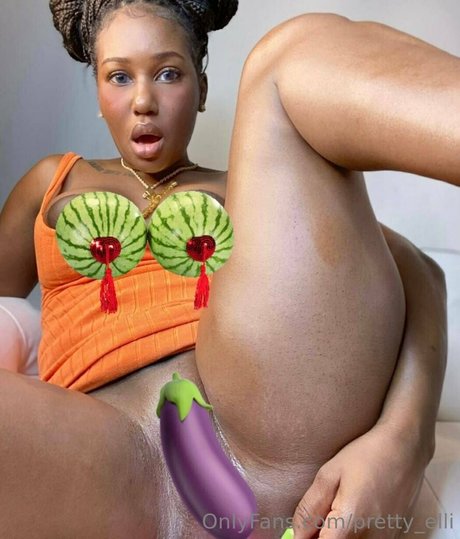 pretty elli 裸の女優 写真