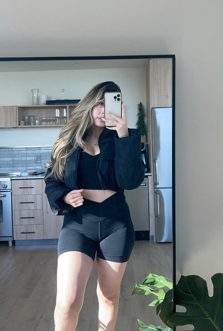 Emmamarie Gomez 完璧なポルノスター ギャラリー