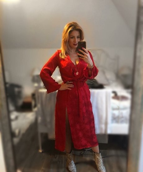 ホットな裸のOnlyFans アダルト ギャラリー