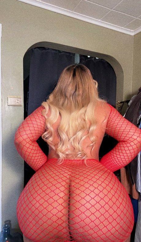 ブロンドオンリーファン ホット裸 写真