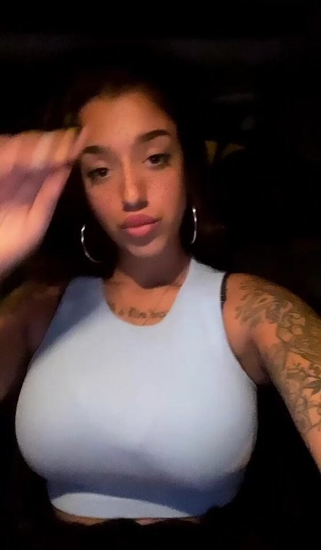 May Bakshi アートスター 画像