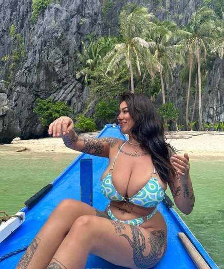 May Bakshi アートモデル 写真