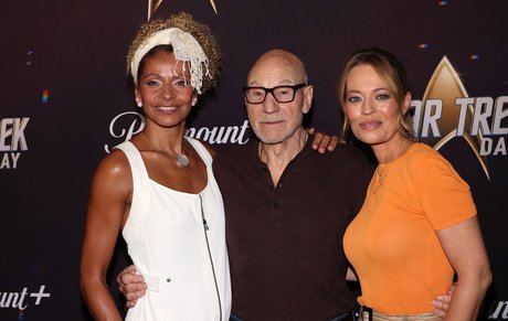 Jeri Ryan エロティック女優 写真