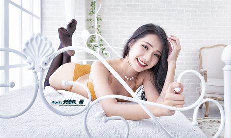 Anita Feifei 裸のポルノスター 写真