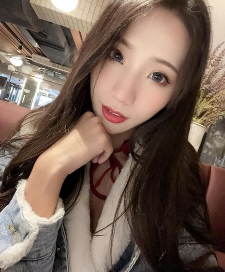 女子高生OnlyFans 美しい 写真