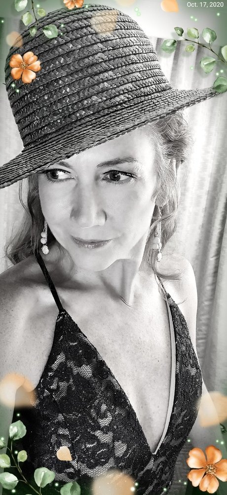 CONSCIOUSNESS 完璧なポルノスター 写真